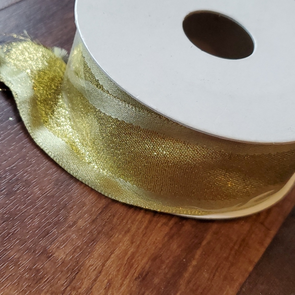 NWOT Gold Wired Ribbon